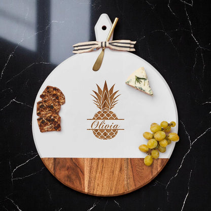 Pineapple Personalized Round Charcuterie Board with Spreader