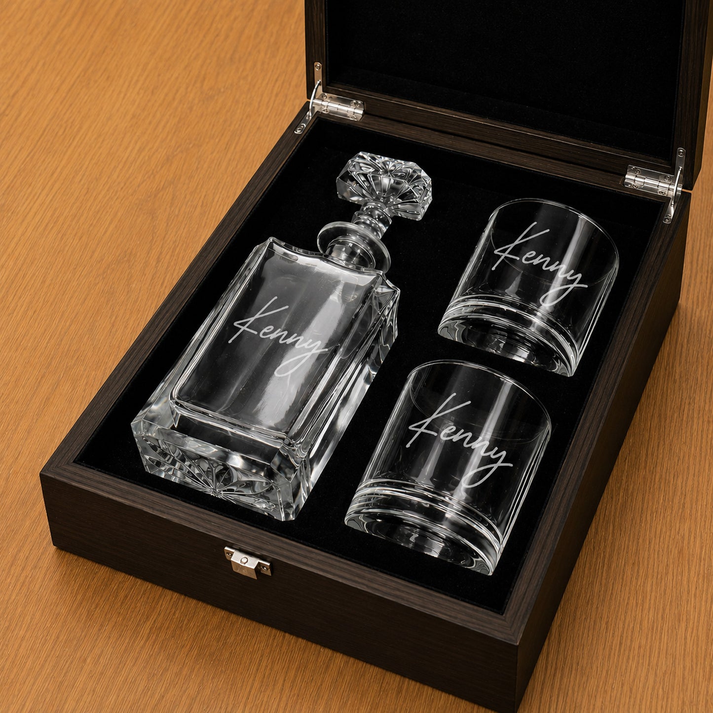 Signature Personalized Classic Whiskey Decanter with Whiskey Glasses