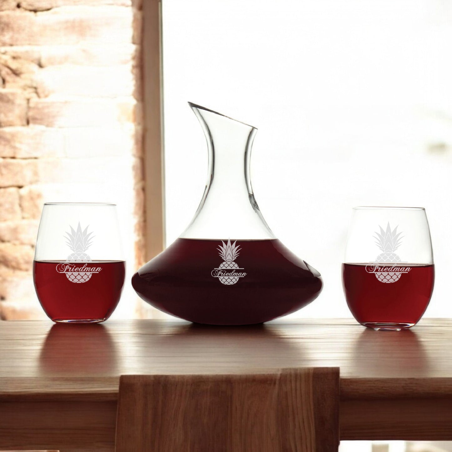 Pineapple Personalized Wine Decanter with Stemless Wine Glass Set
