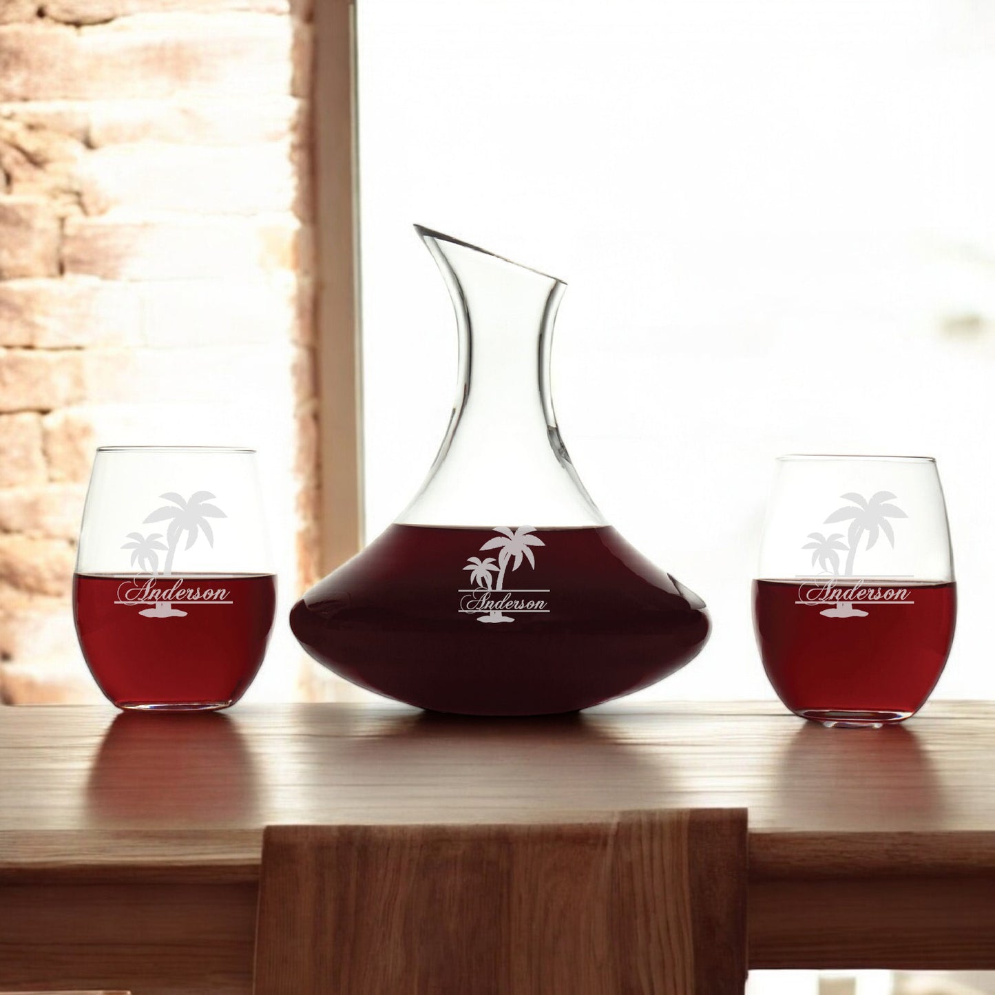 Palm Tree Personalized Wine Decanter with Stemless Wine Glass Set