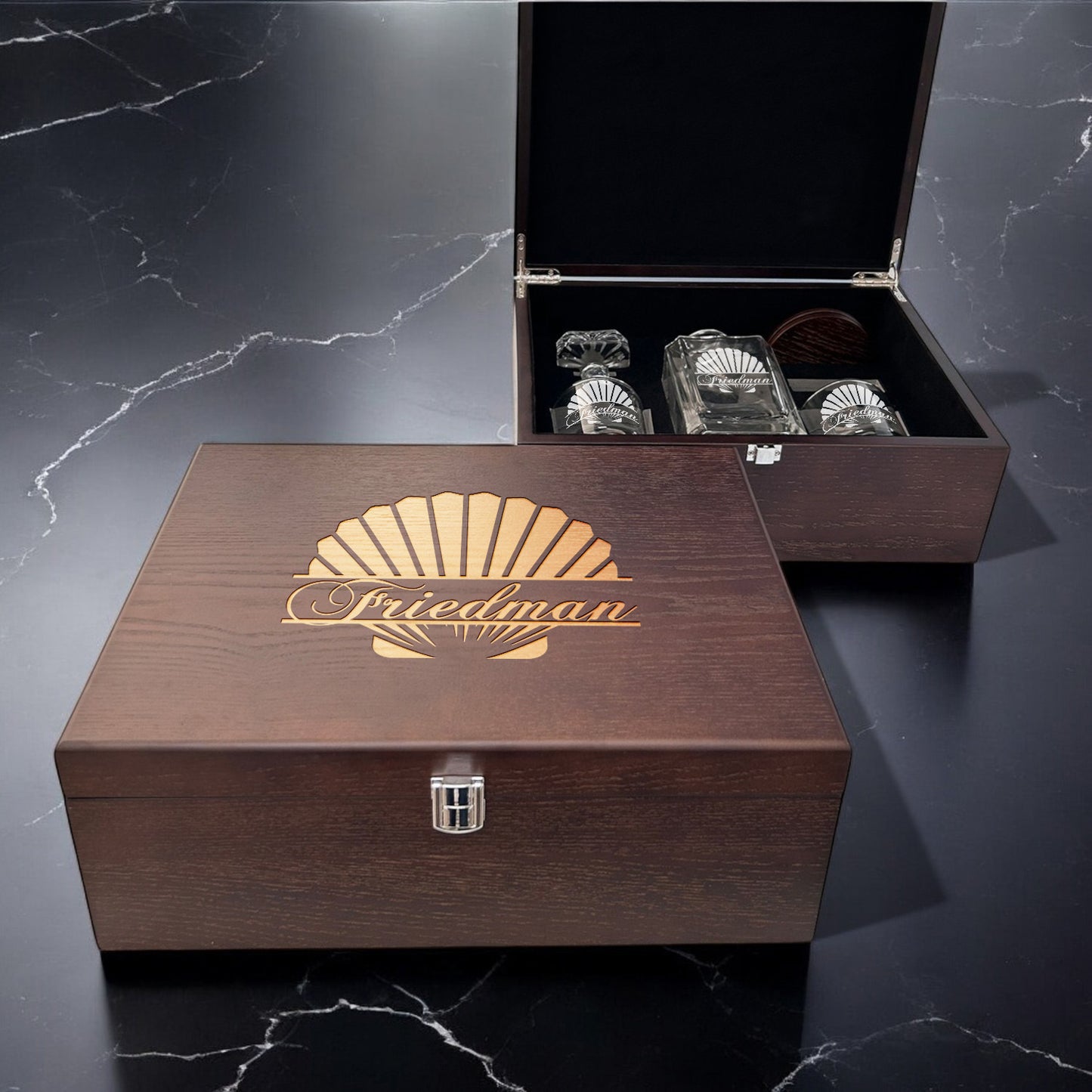 Seashell Personalized Classic Whiskey Decanter with Glasses Gift Set