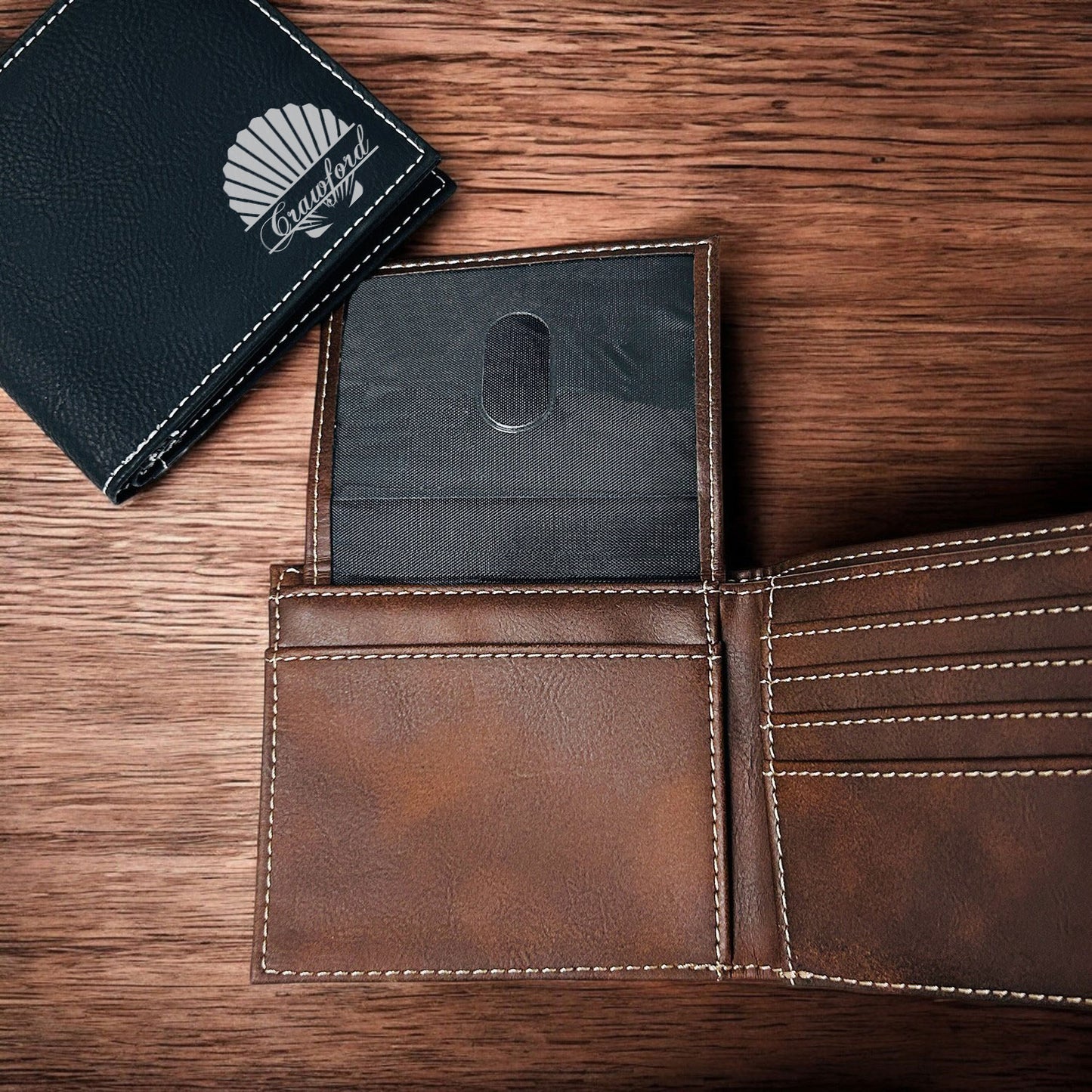 Seashell Personalized Leather Bi-Fold Wallet